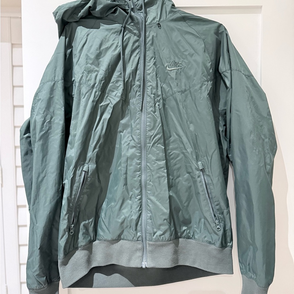 Nike Men's Olive Windbreaker Jacket
